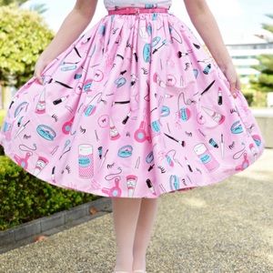 Vixen by Micheline Pitt Hair and Make Up Skirt Size Large